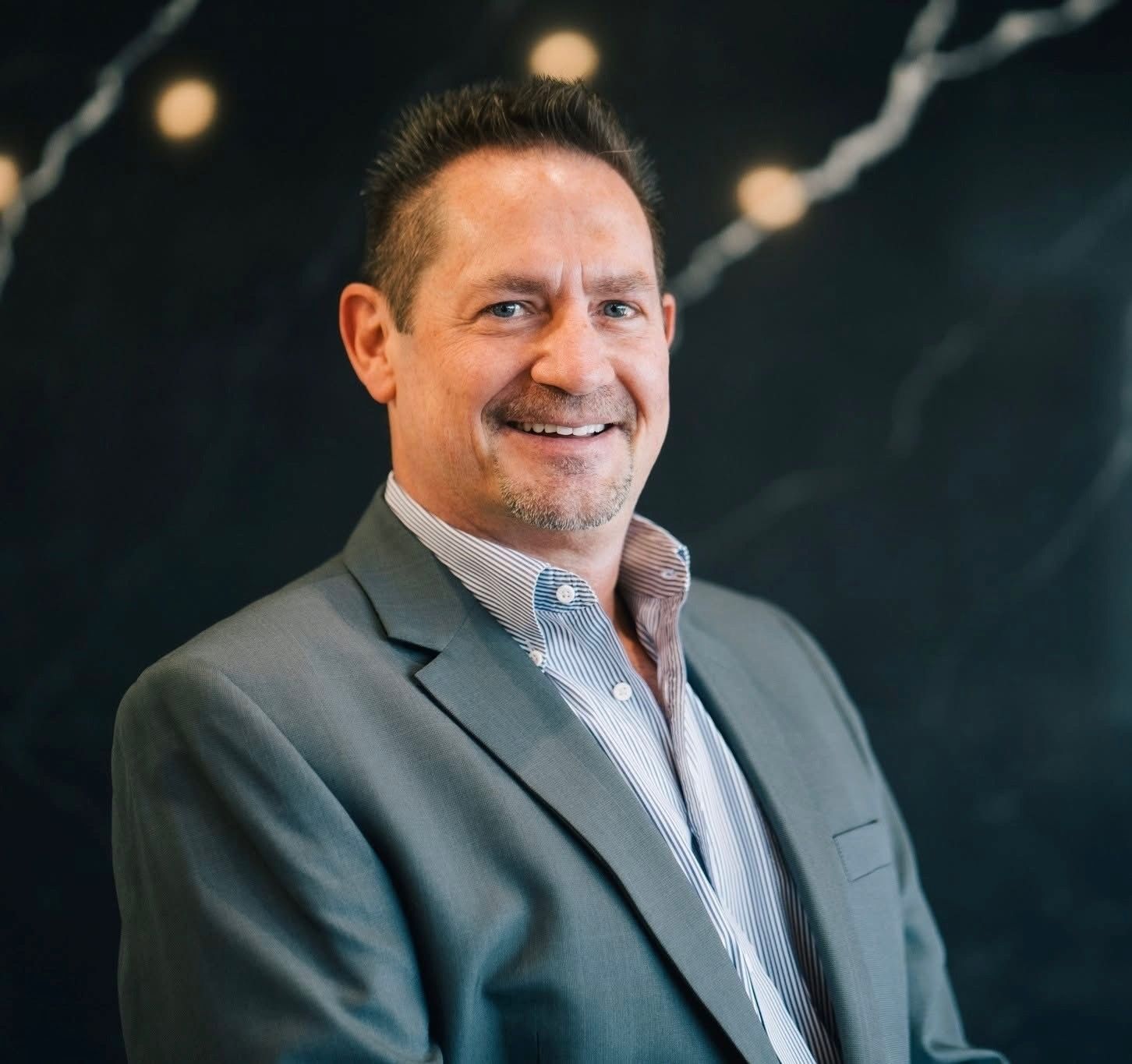 Mark  Kueny